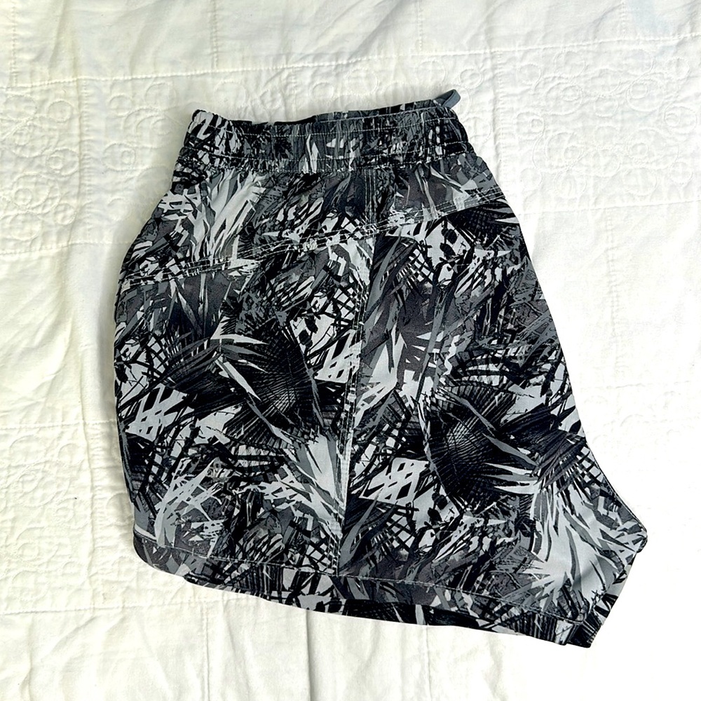 Athleta Pattern Casual Shorts